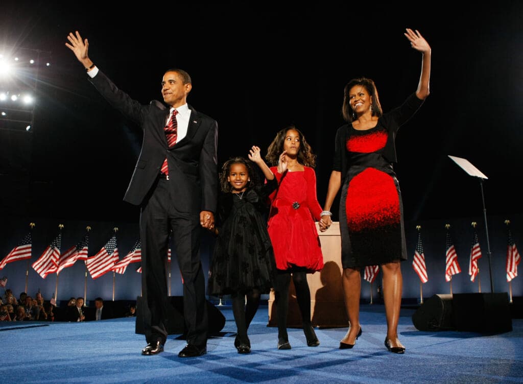 Former President Barack Obama with his wife Michelle and daughters Malia and Sasha