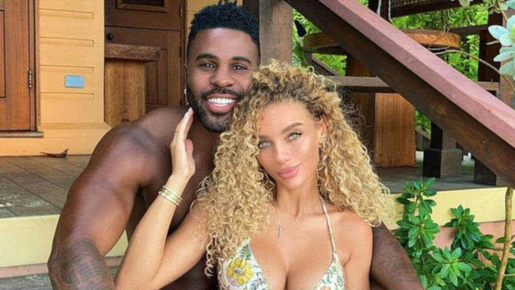 Jason Derulo with girlfriend Jena Frumes