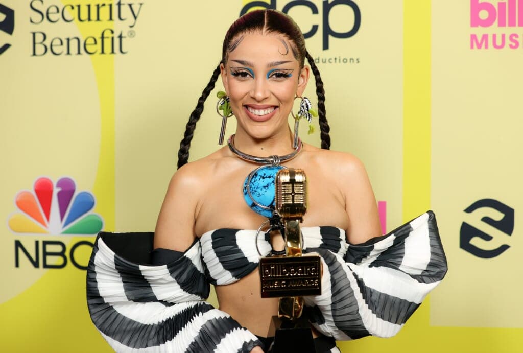 Doja Cat thegrio.com