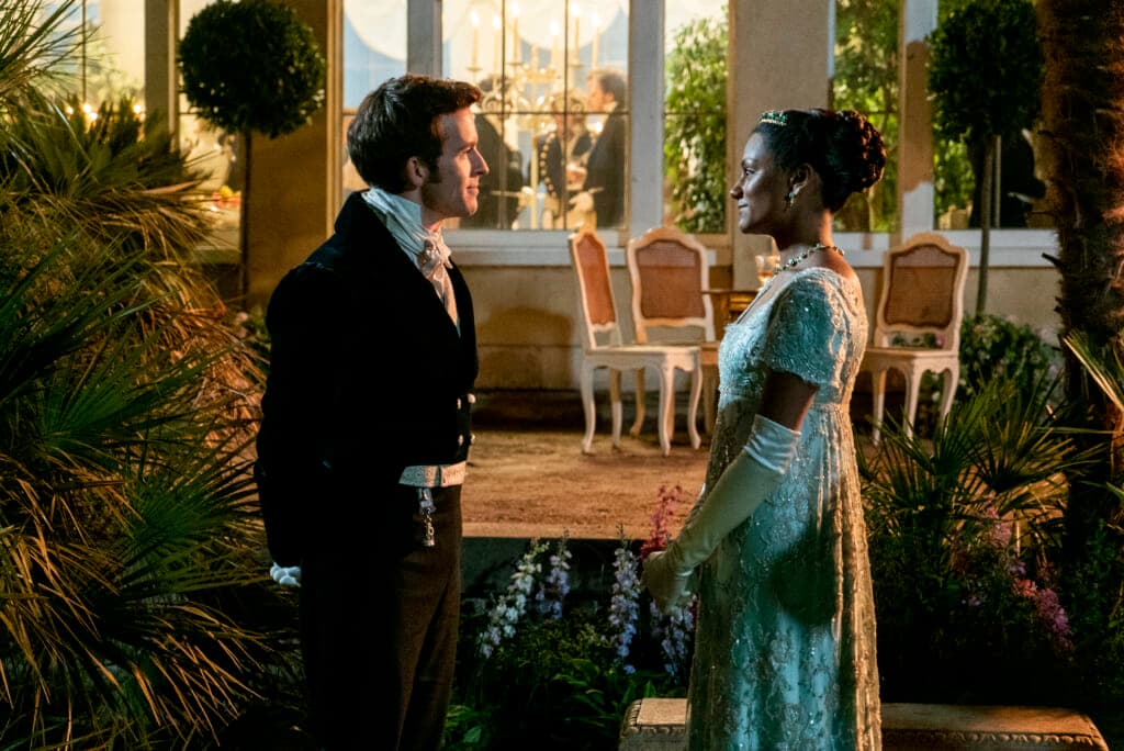 Jonathan Bailey and Simone Ashley in "Bridgerton"