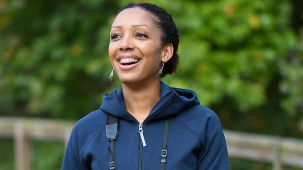 Ornithologist Corina Newsome