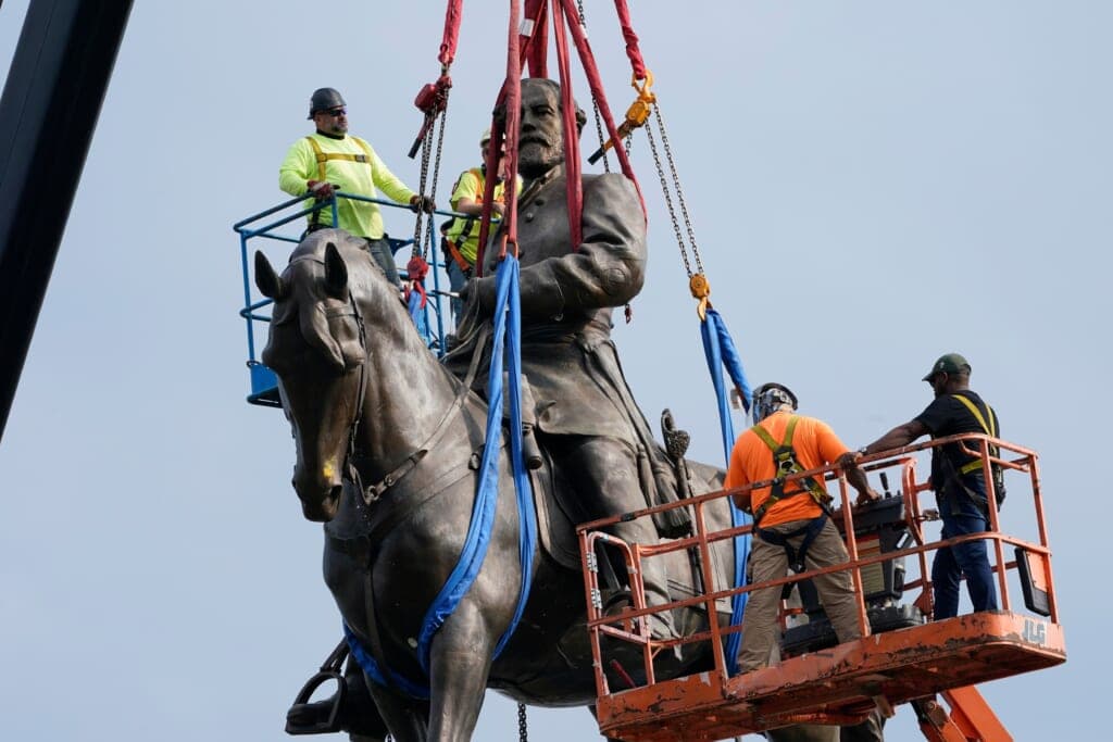 Confederate statue thegrio.com