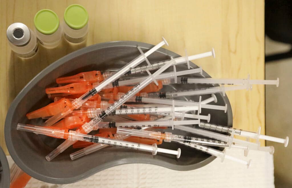 Pre-loaded syringes in a dish