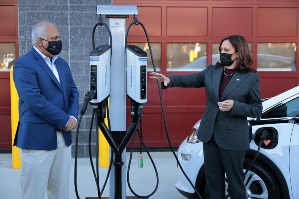 Vice President Kamala Harris talks with Sema Connect CEO Mahi Reddy