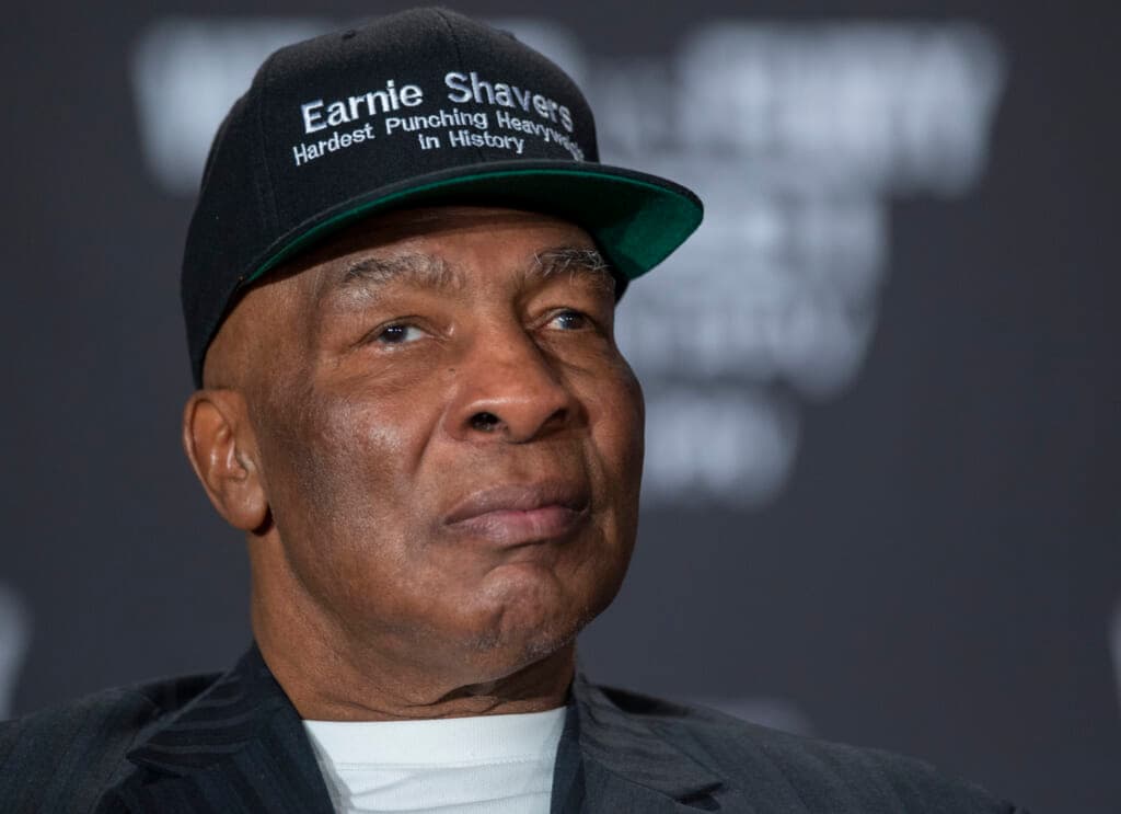 Former heavyweight champion Earnie Shavers wearing a black baseball cap