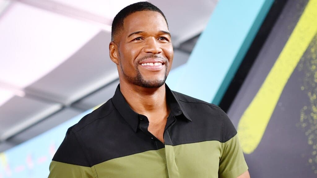 Michael Strahan style thegrio.com