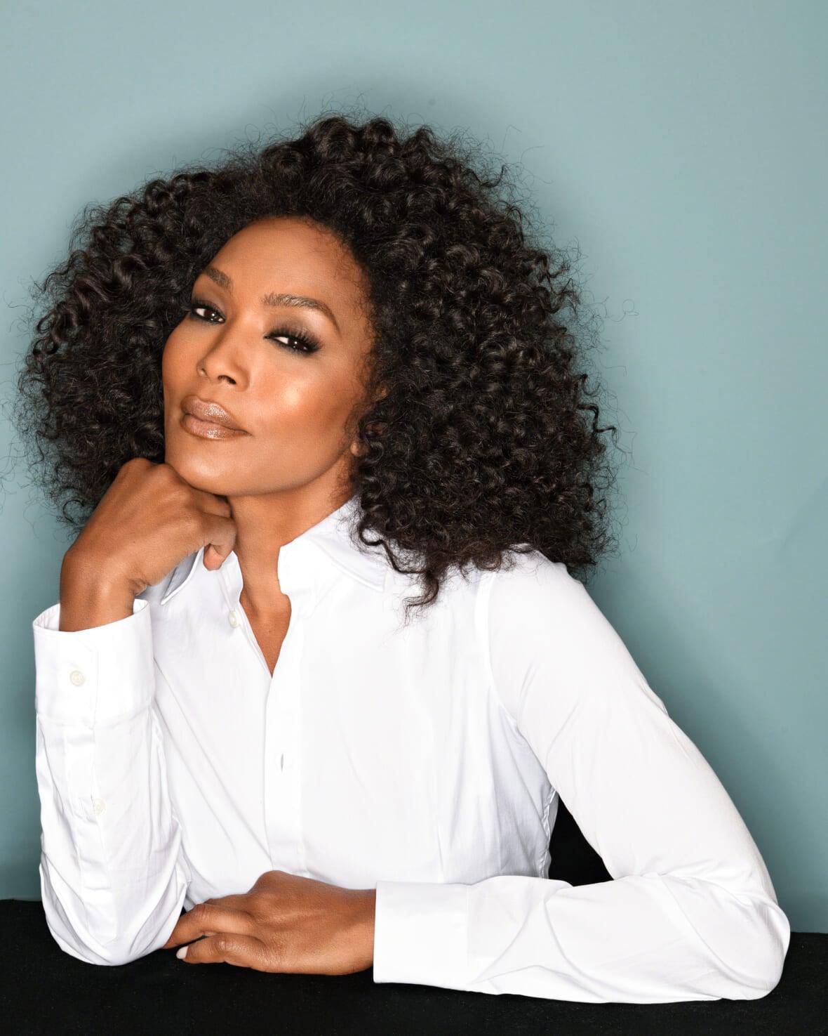 Actor Angela Bassett