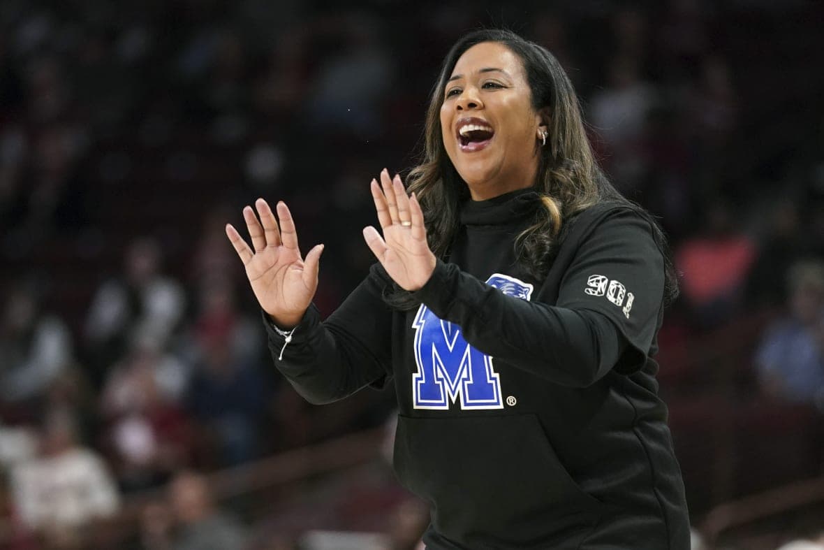 Memphis head coach Katrina Merriweather