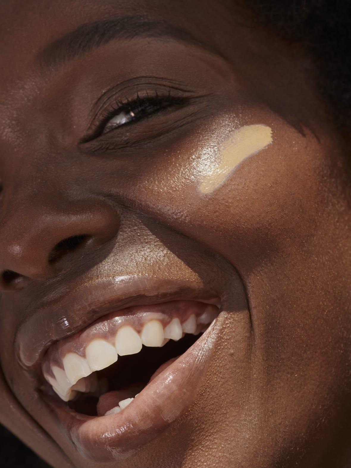 A woman wearing mineral-based sunscreen