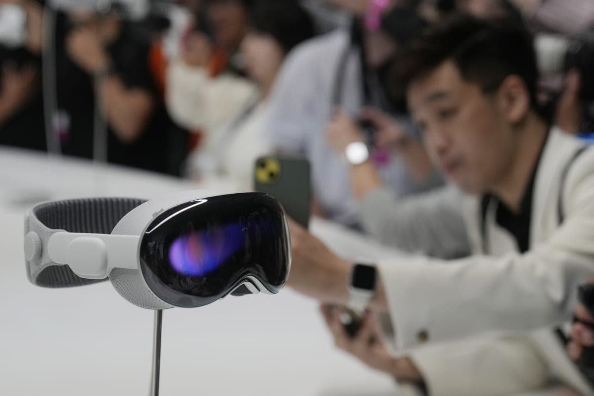 Apple Vision Pro, Apple goggles, Apple Vision Pro goggles, virtual reality, thegrio.co