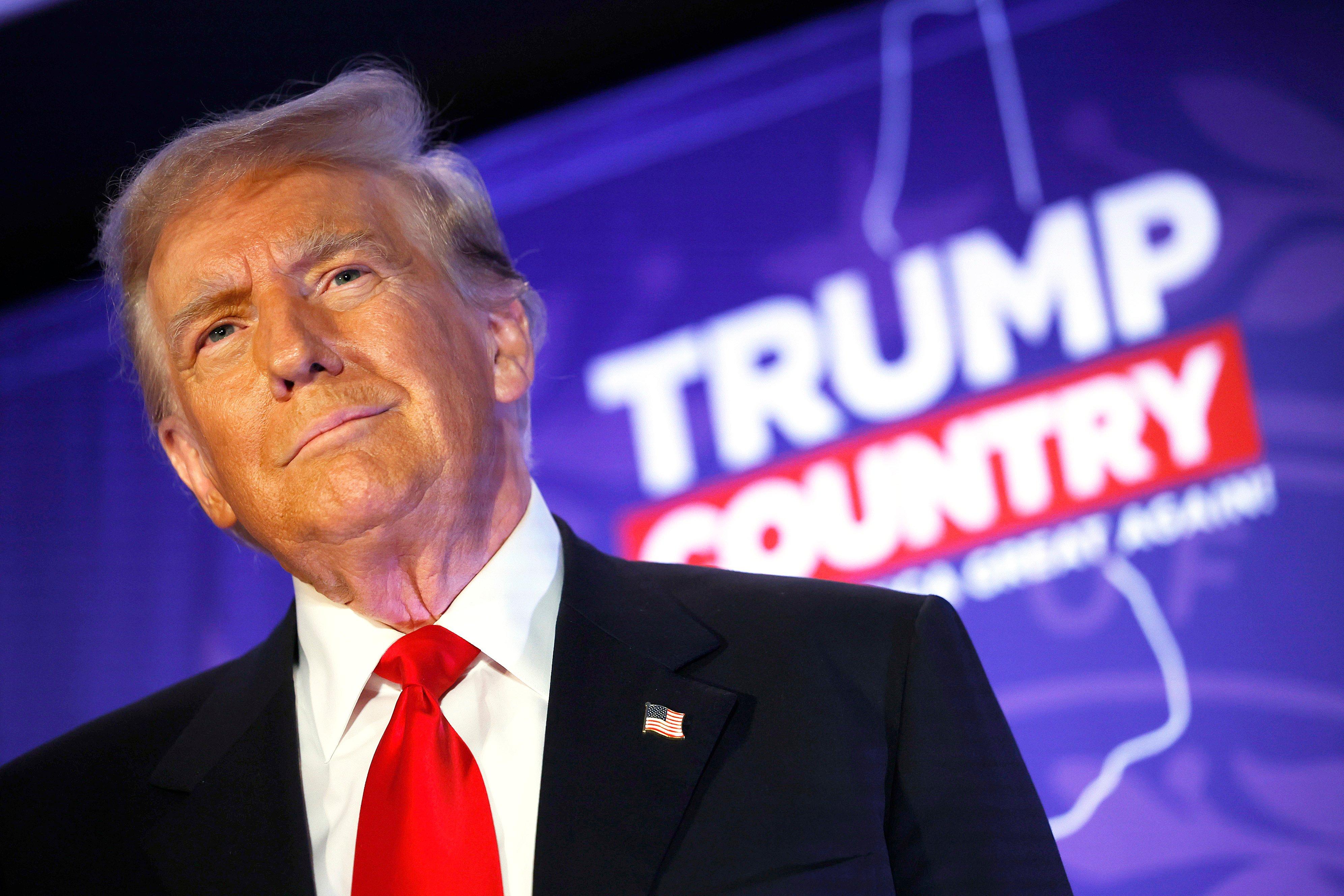 Donald Trump Campaigns In Portsmouth, NH Ahead Of Primary News