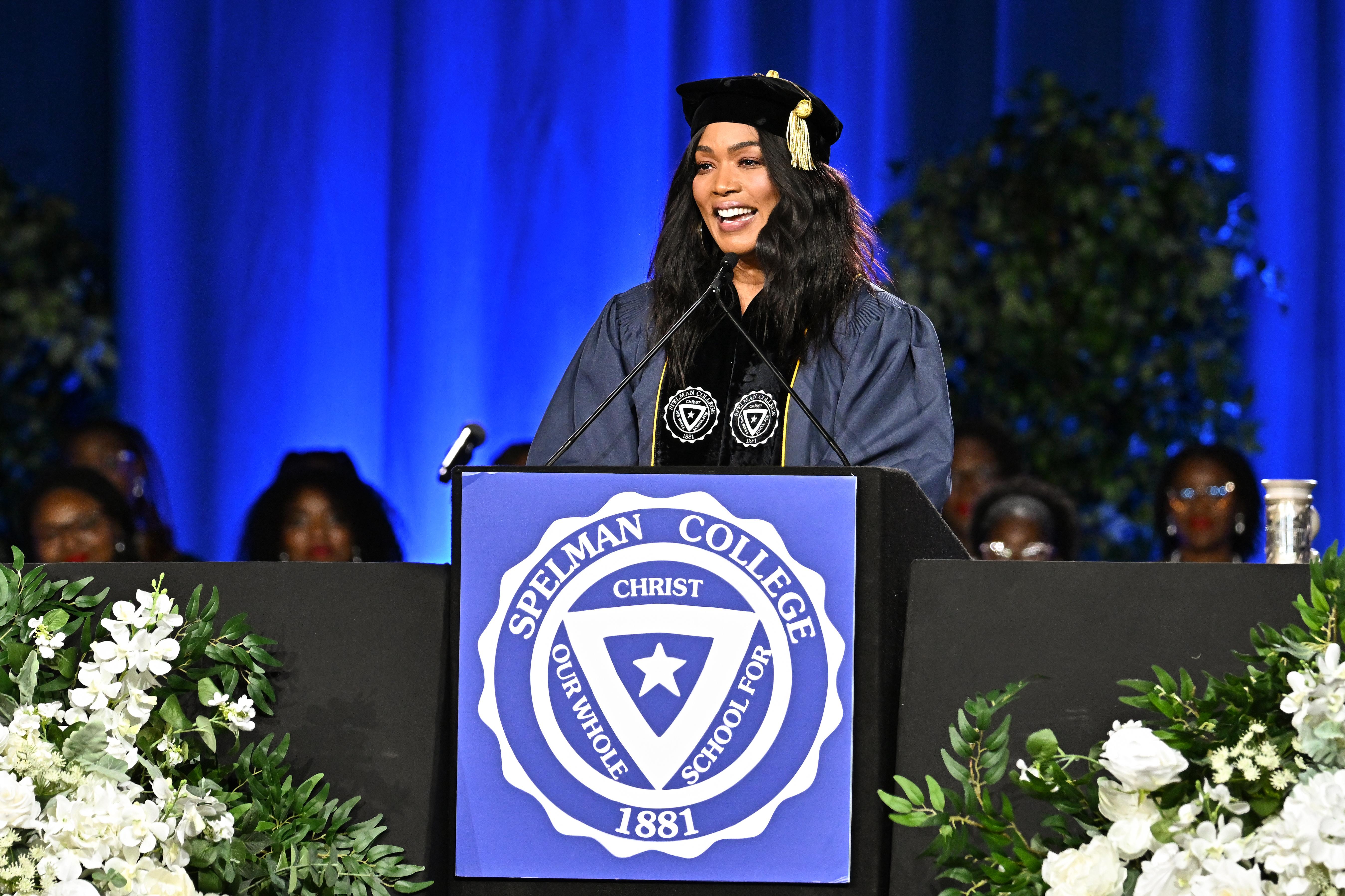 Angela Bassett Spelman, Angela Bassett Spelman graduation, Spelman 2024 graduation, who was Spelman's 2024 commencement speaker?, 2024 HBCU Grads
theGrio.com