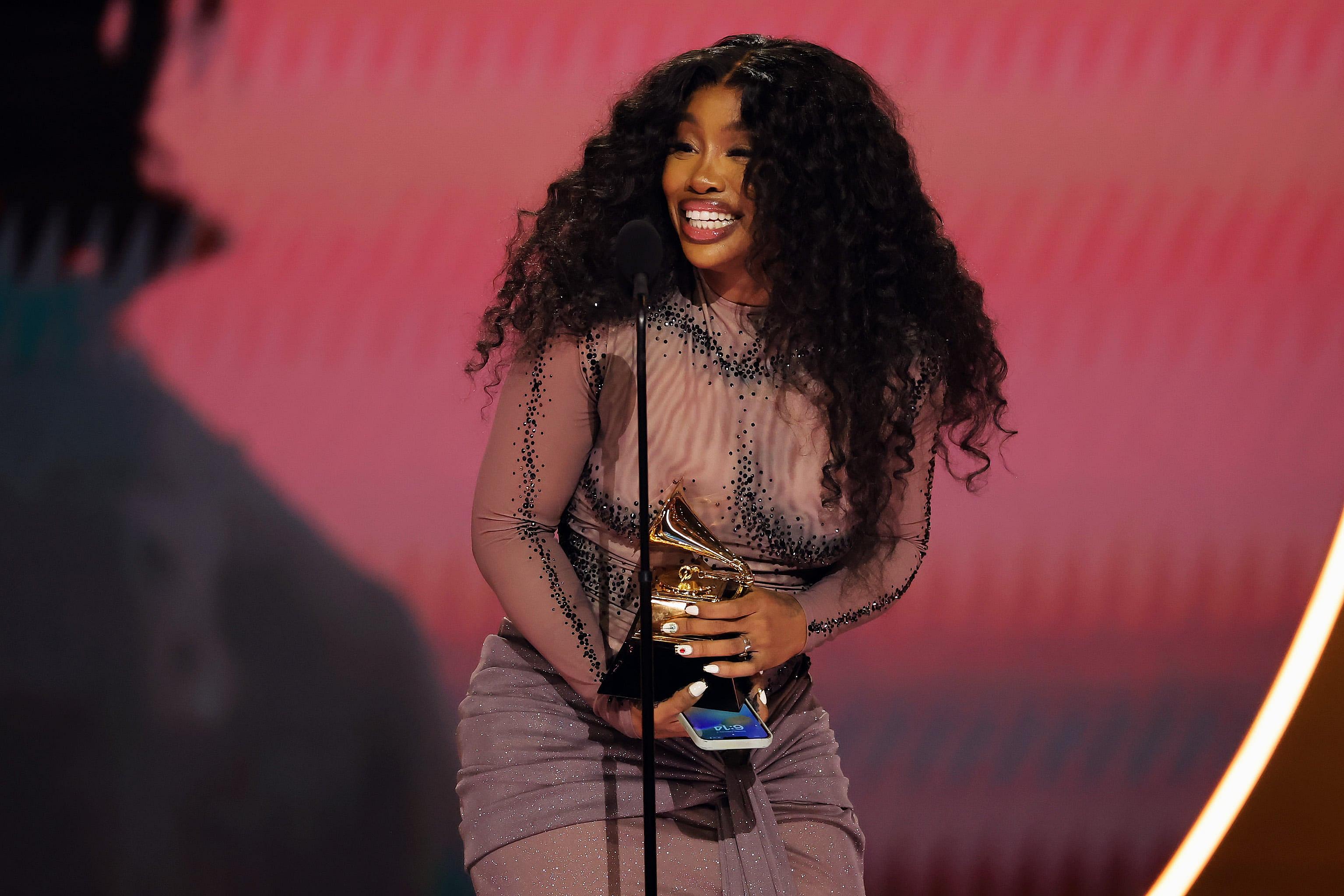 Singer SZA