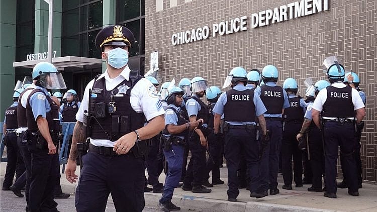 Chicago Residents Hold March Calling For Defunding Of Police