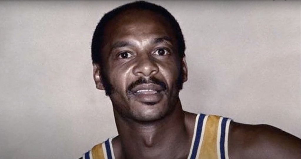 Basketball player Zelmo Beaty of the St. Louis Hawks