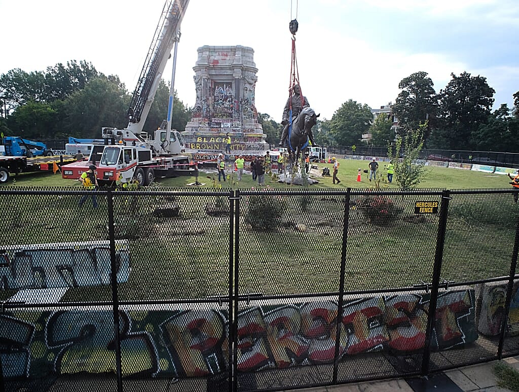 Richmond, Virginia Removes Statue Of Confederate General Robert E. Lee