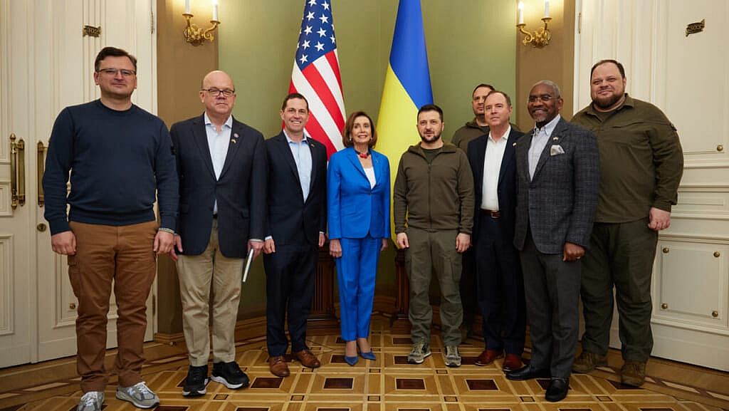 Ukrainian President Volodymyr Zelensky meets Speaker of the House Nancy Pelosi 