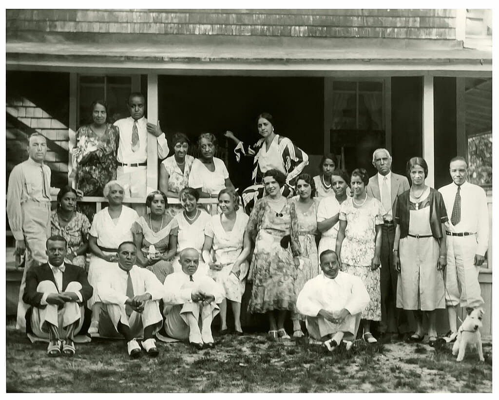 Shearer family and guests around 1931