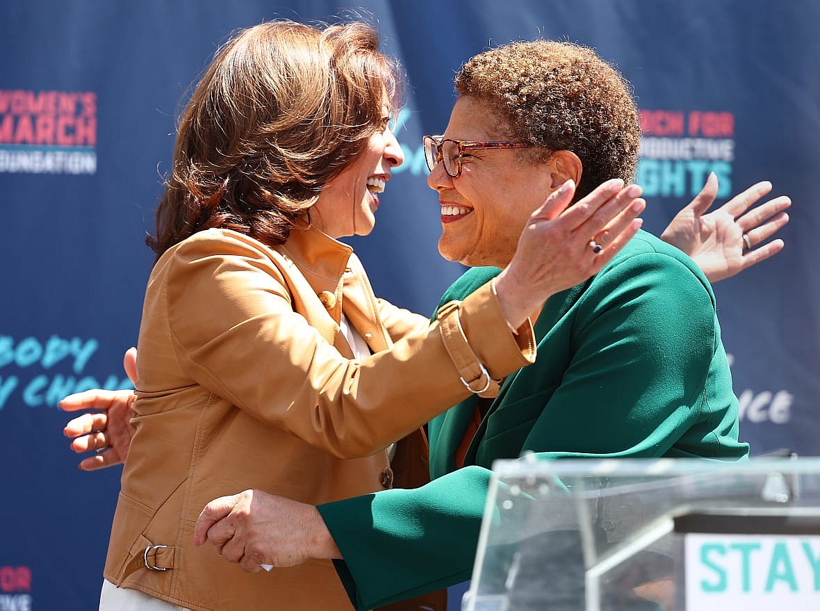Vice President Kamala Harris greets Los Angeles Mayor Karen Bass