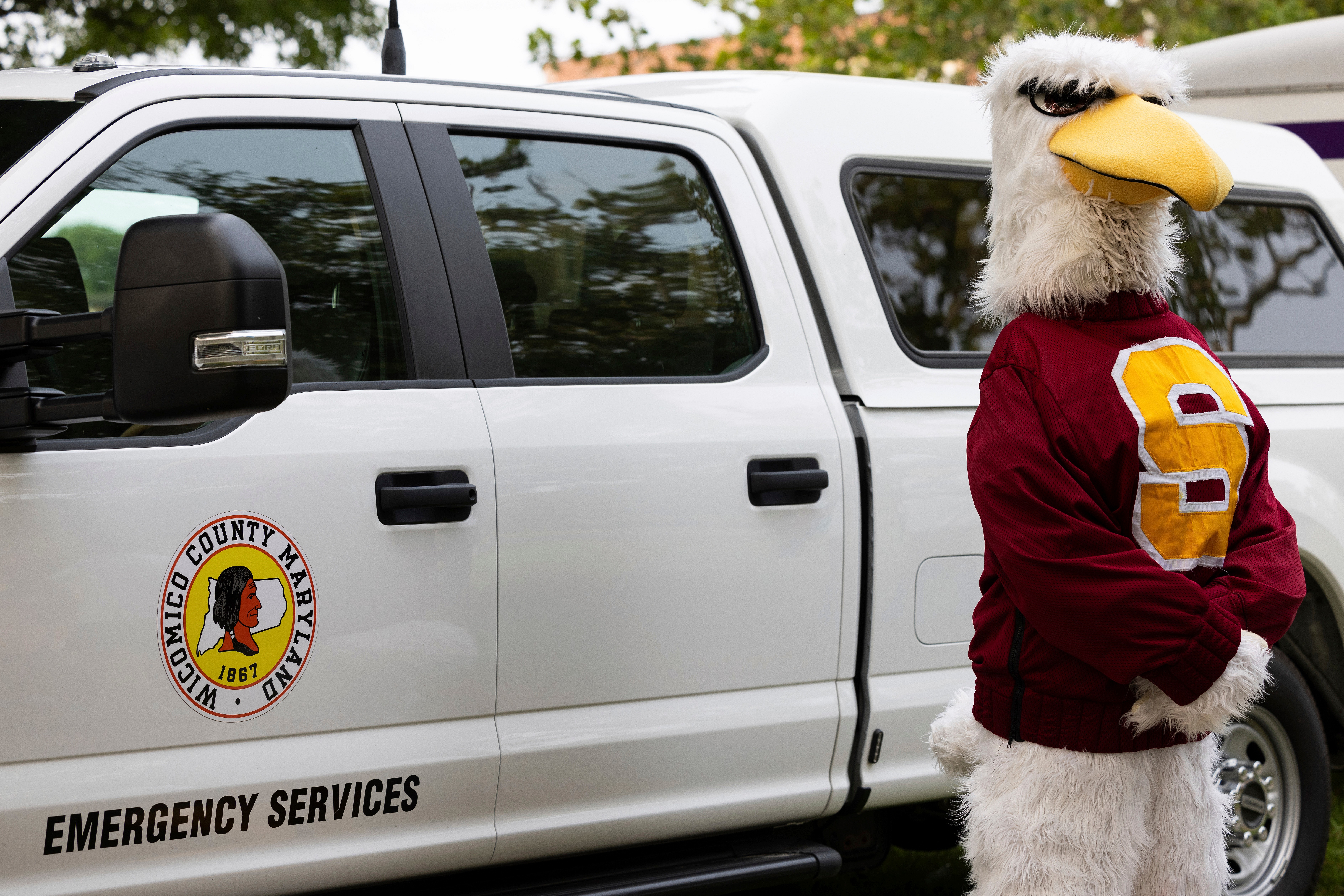 Sammy Sea Gull, the mascot of Salisbury University, greets families