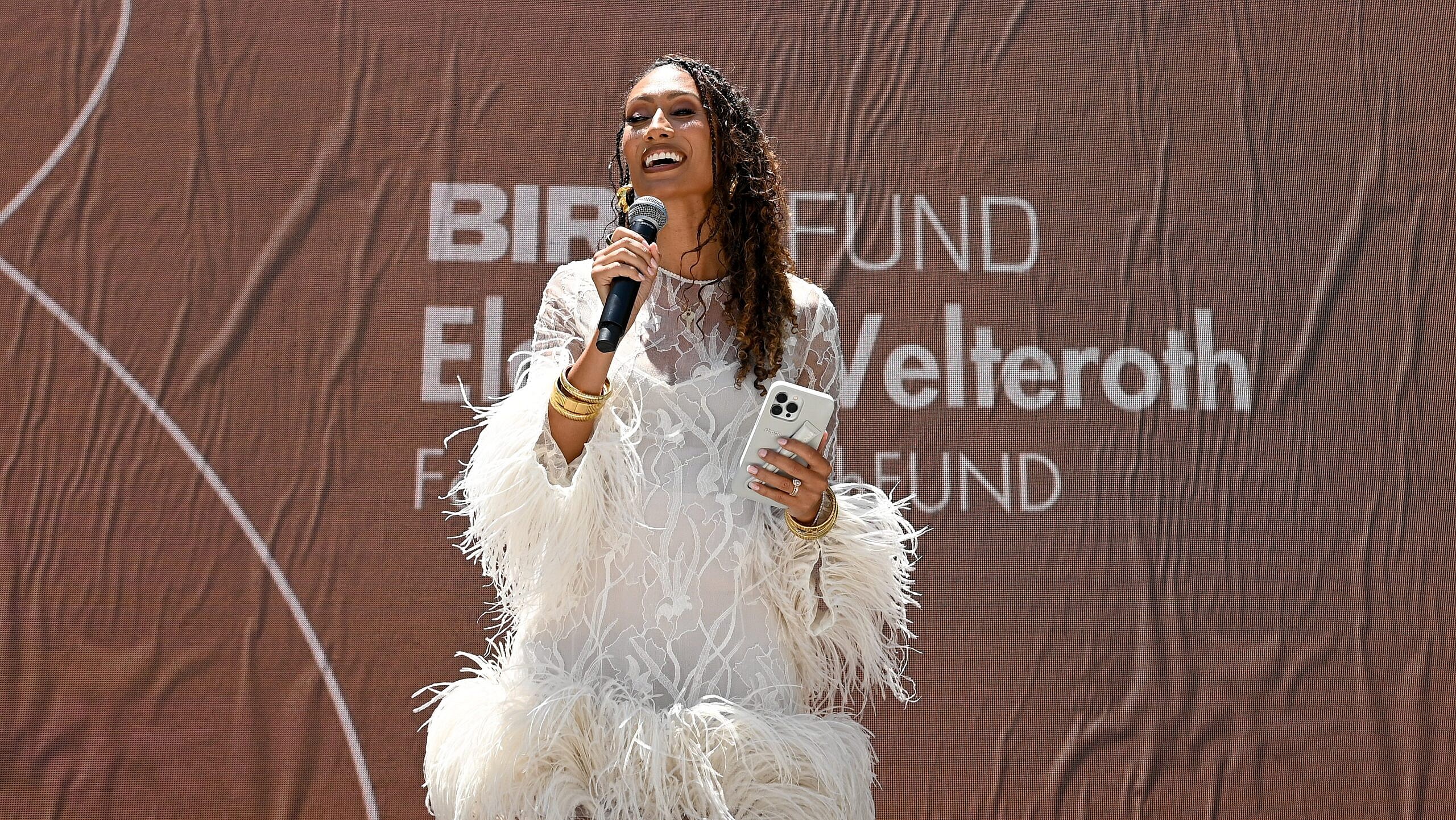 Elaine Welteroth, birthFUND, Kelly Rowland, Black maternal health, midwives, doulas, theGrio.com