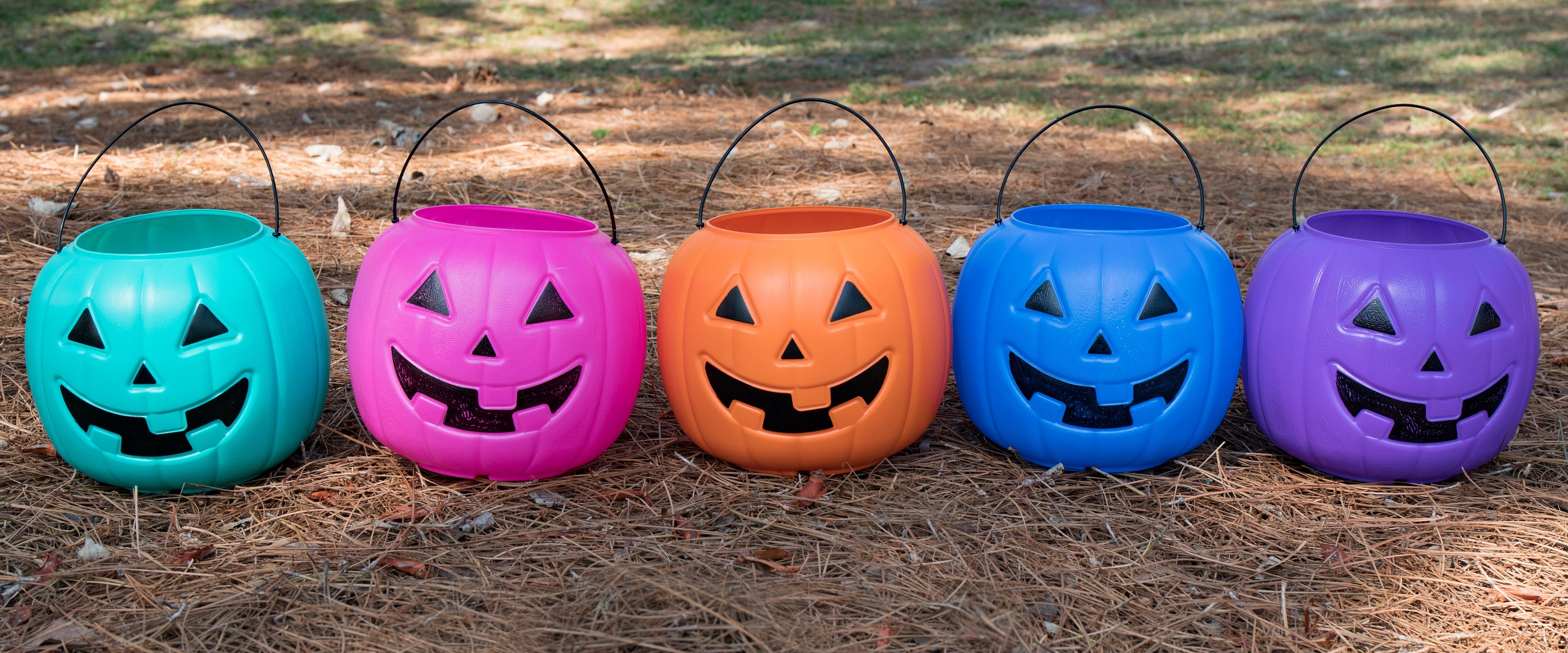 Halloween, Halloween buckets, Blue Bucket initiative, Purple Bucket Project, trick or treating, theGrio.com