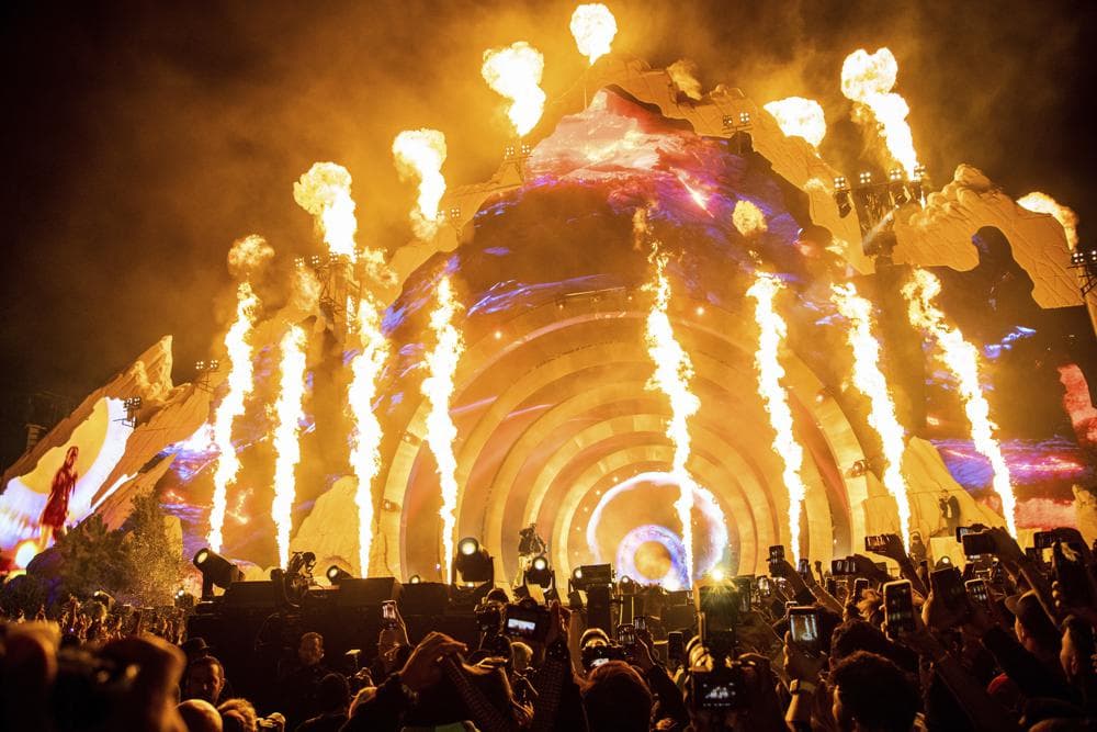 astroworld Travis scott thegrio.com 