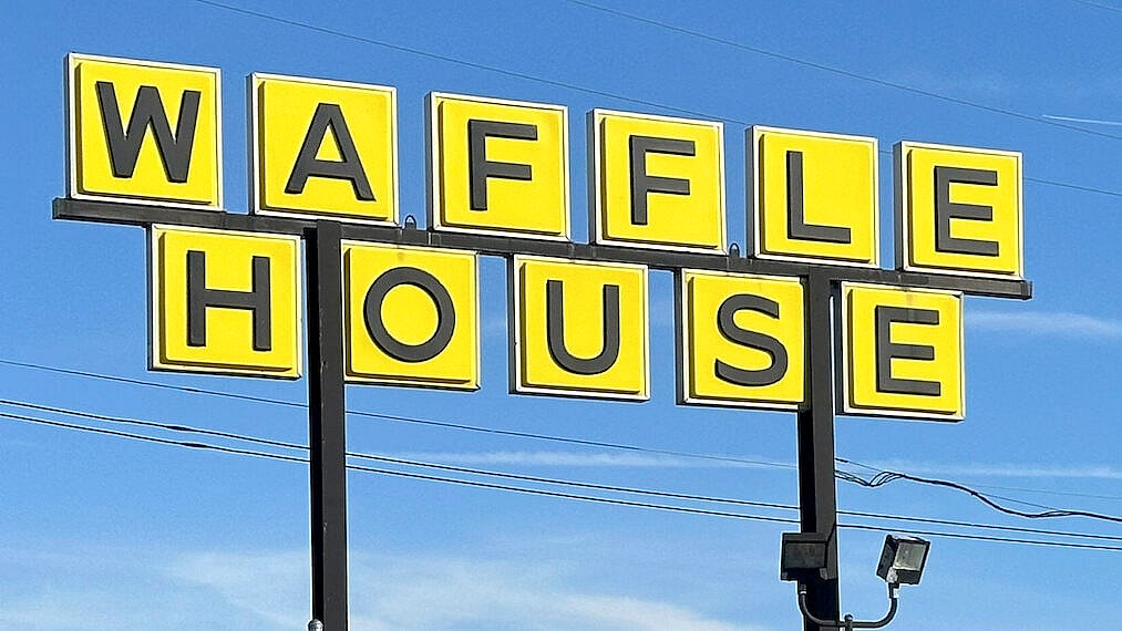 Waffle House, bird flu, egg prices, price of eggs, grocery prices, inflation, theGrio.com