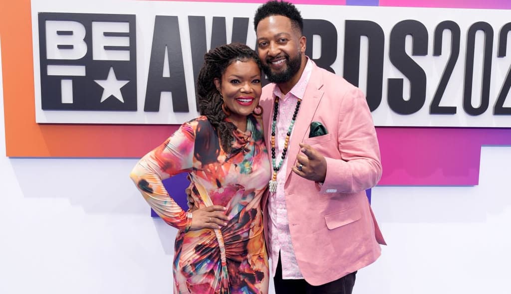 Yvette Nicole Brown, Anthony Davis, Celebrity wedding, Black Hollywood, Black Celebrity Wedding, December Wedding, theGrio.com