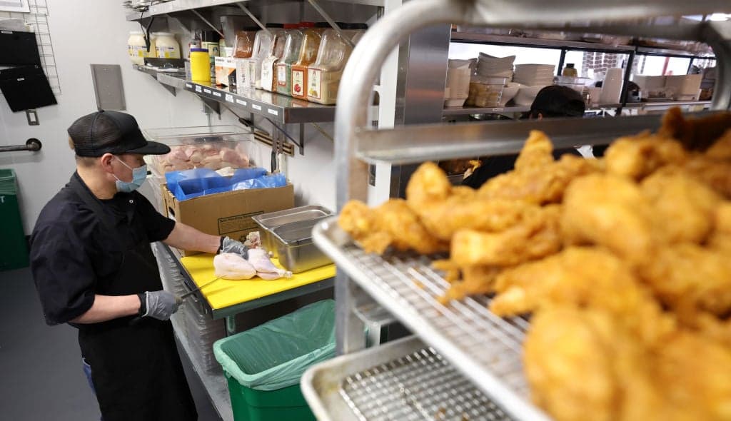 Food Supply Chain Issues Create Shortage And Higher Prices On Chicken Wings