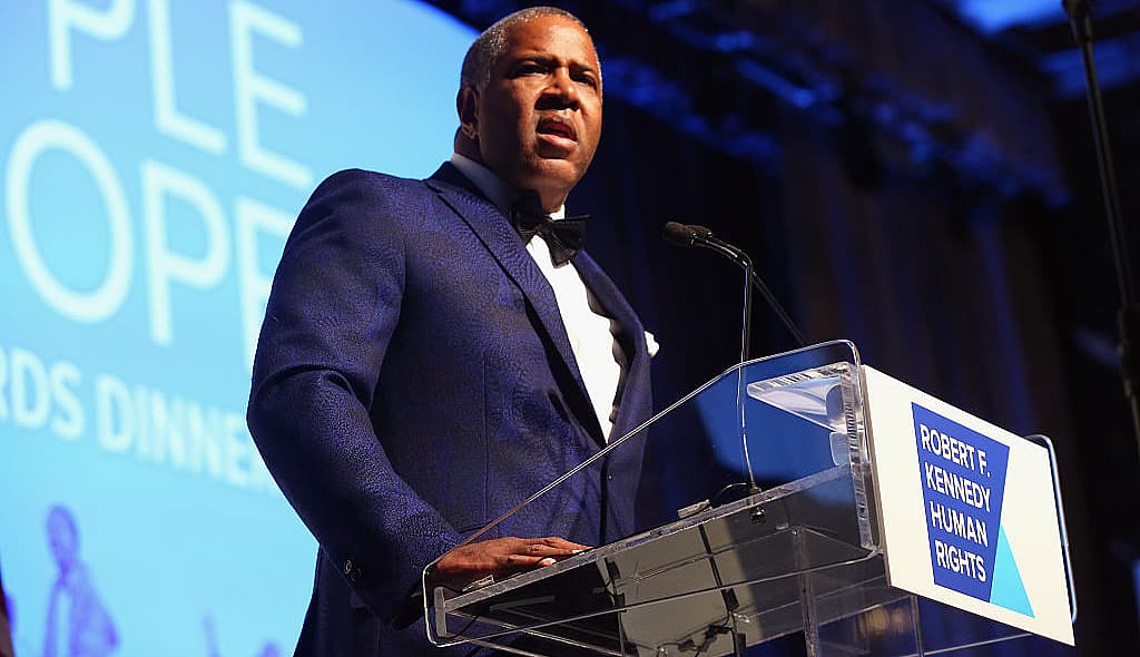 Robert F. Kennedy Human Rights Hosts The 2015 Ripple Of Hope Awards Honoring Congressman John Lewis, Apple CEO Tim Cook, Evercore Co-founder Roger Altman, And UNESCO Ambassador Marianna Vardinoyannis - Inside