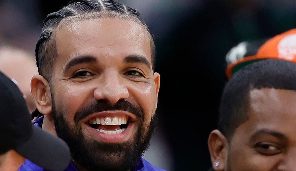 Drake, Drake Hip-Hop, Drake The Game, Drake Kendrick Lamar Feud, Drake Kendrick Lamar Beef