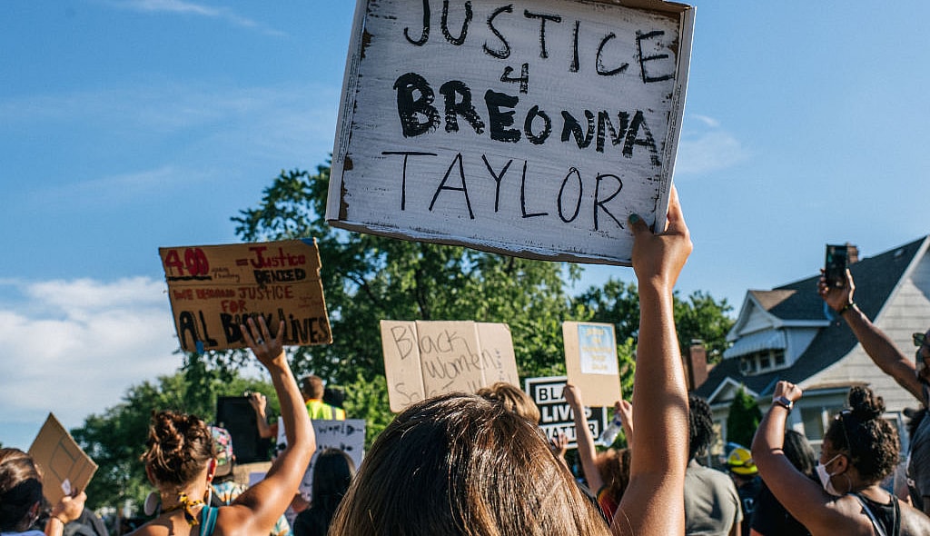 Protest Breonna Taylor charges thegrio.com