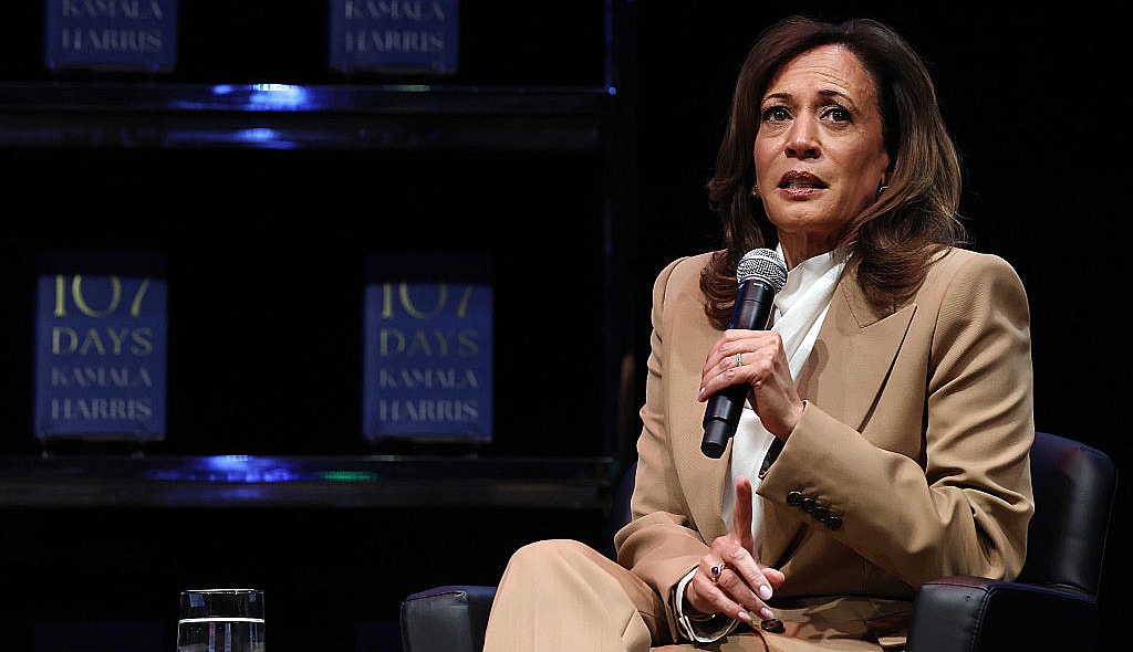 Kamala Harris Book Tour In Los Angeles