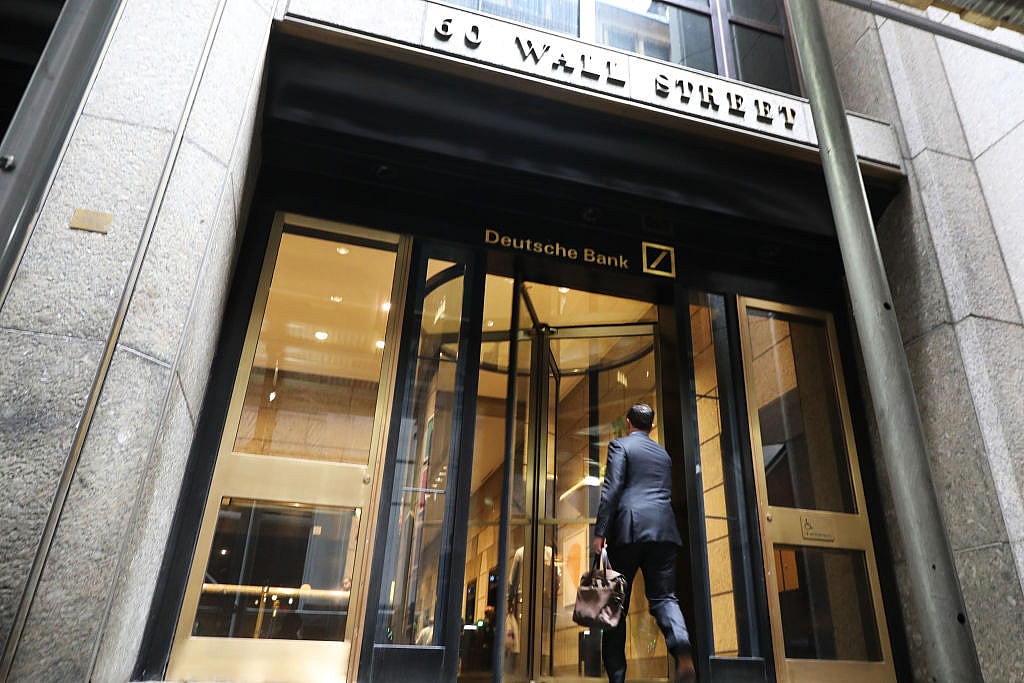 Deutsche Bank Shrinks Investment Banking Business, Cutting 18,000 Jobs