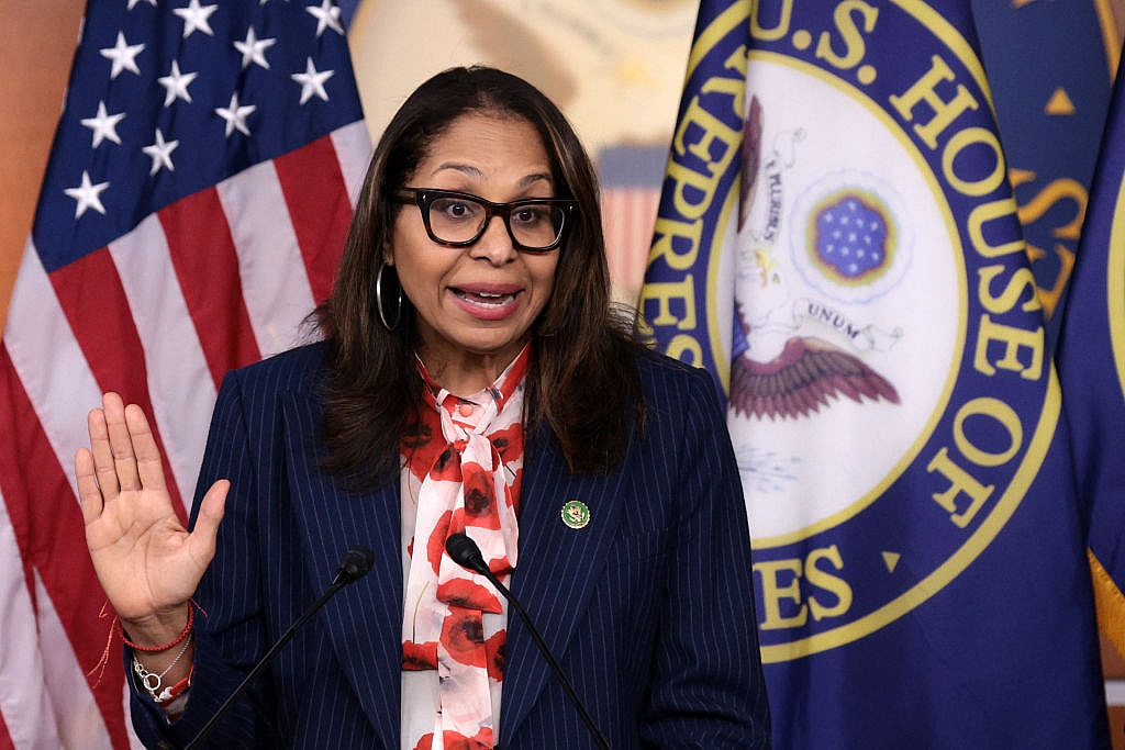 Sydney Kamlager-Dove, theGroio.com