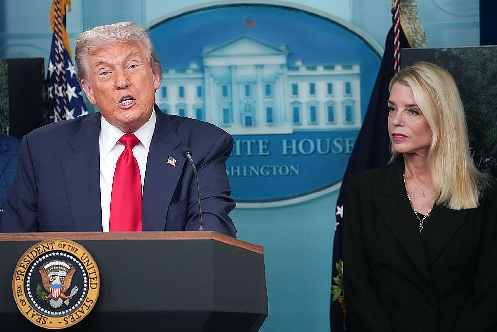 Donald Trump, Pam Bondi, theGrio.com