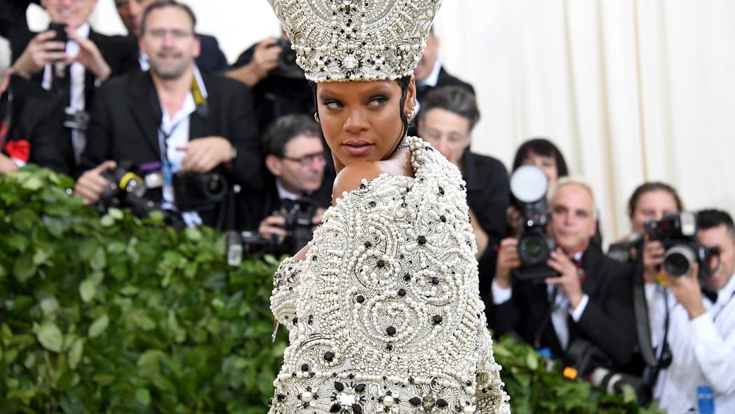 Rihanna thegrio.com