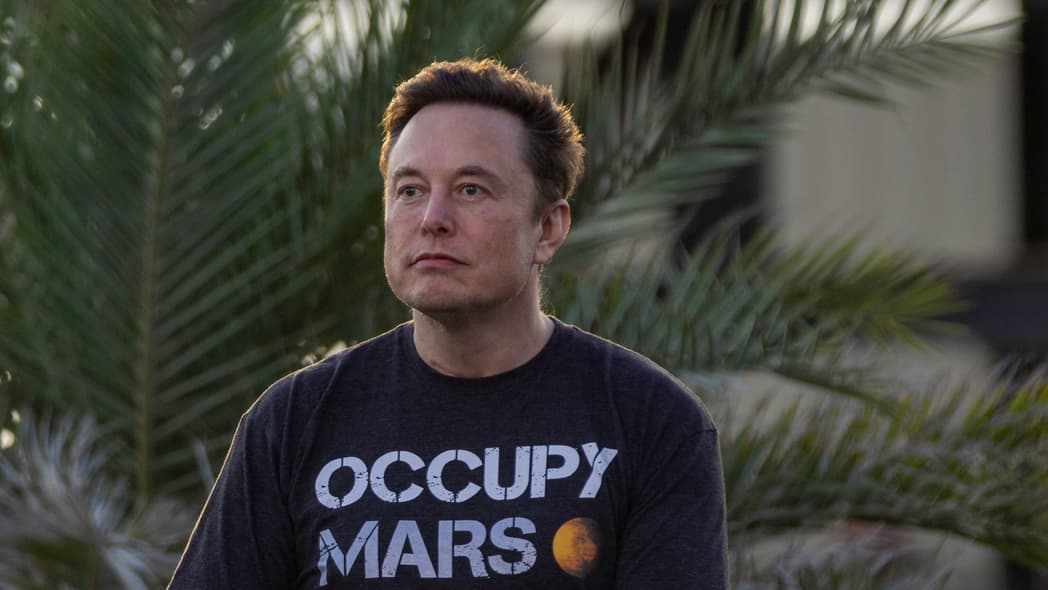 SpaceX And T-Mobile Hold Joint Event In Texas