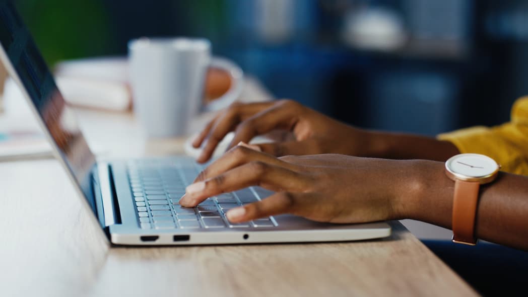 job scammers, online job scams, job scams, how to avoid job scams, online job searches, job seekers, online job scams, job search, theGrio.com