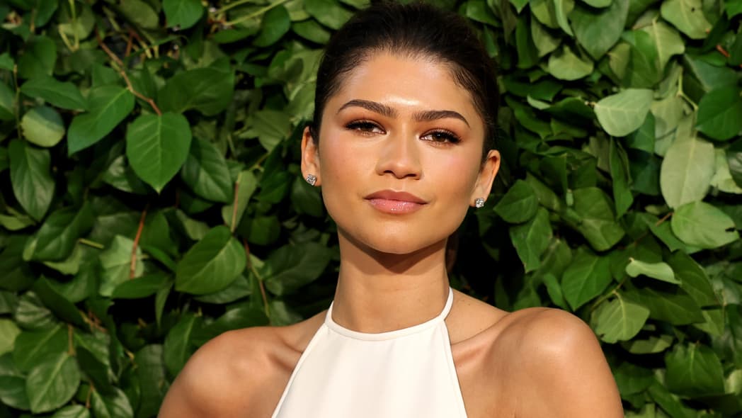 Zendaya, Zendaya style, Zendaya acting, Zendaya Golden Globes, Zendaya red carpet, Zendaya shy, theGrio.com