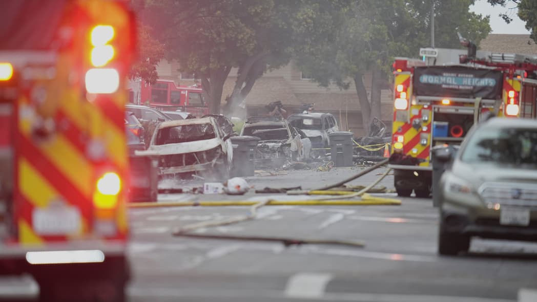 San Diego plane crash, plane crash san diego, san diego plane fire theGrio.com