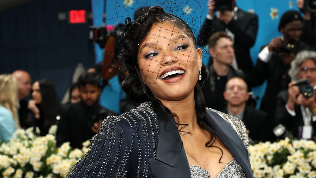 Halle Bailey, Halle Bailey holidays, Halle Bailey Halo, Halle Bailey healed, halle Bailey christmas, Halle Bailey custody battle theGrio.com