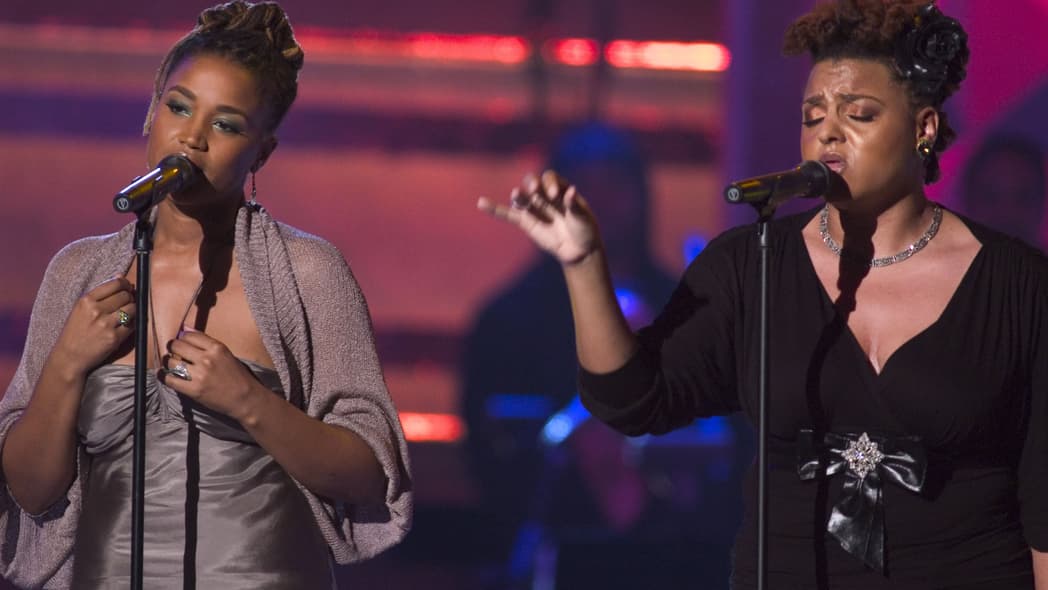 BET "Walk Of Fame" Honors Smokey Robinson - Show