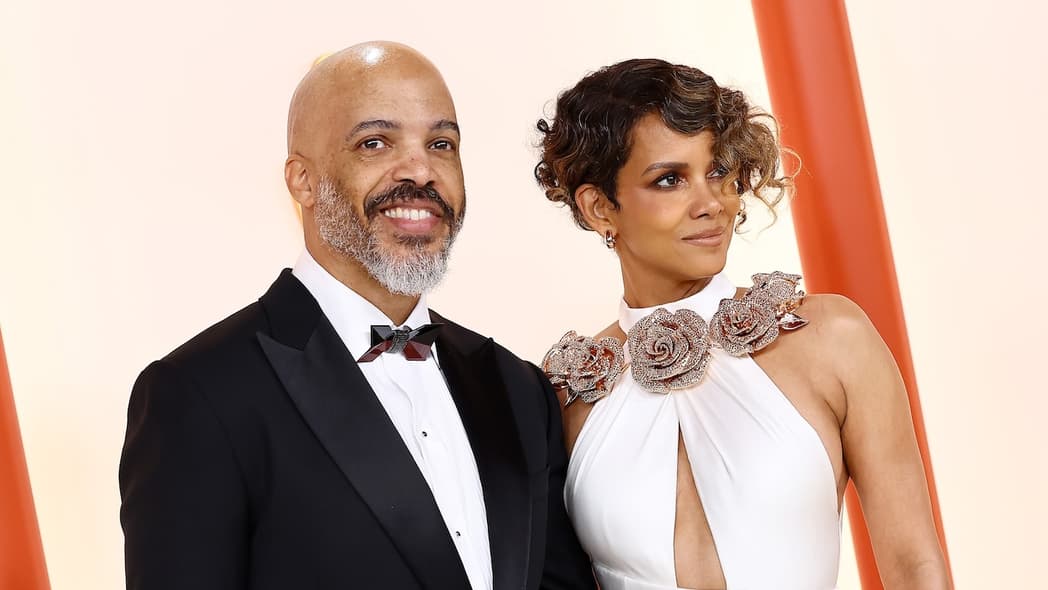 Halle Berry, Van Hunt, Halle Berry Engaged, Halle Berry Engagement, Halle Berry Van Hunt Engagement