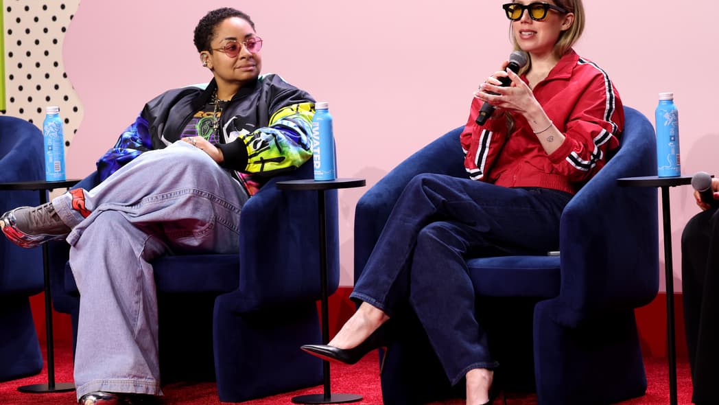 Raven Symone, Raven Symoné, Raven-Symoné, Raven Symoné wife, Raven Symone married, Raven Symone