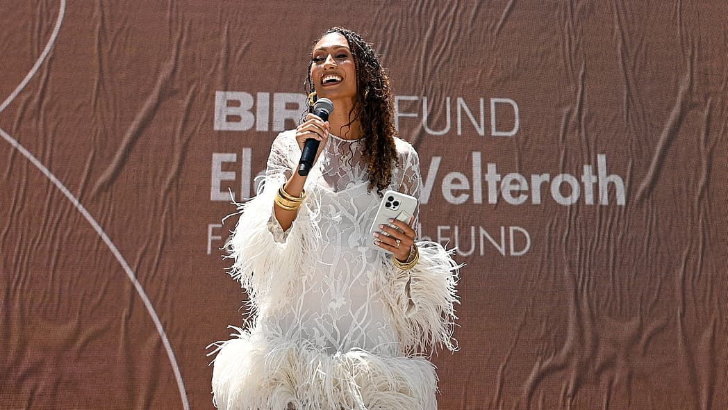 Elaine Welteroth, birthFUND, Kelly Rowland, Black maternal health, midwives, doulas, theGrio.com