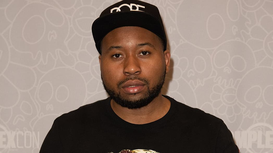 DJ Akademiks grooming, DJ Akademiks 15 year old, DJ Akademiks banned, DJ Akademiks Twitch, What did DJ Akademiks do?, DJ Akademiks PlaqueboxMax, DJ Akademiks meek mill theGrio.com