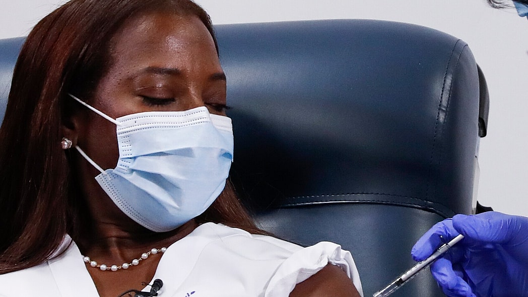 New York Nurse Who Was First To Receive Covid Vaccine, Receives Second Dose