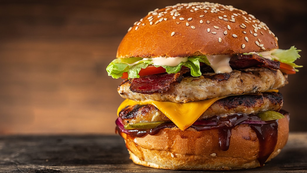 Turkey burgers, ground turkey, Are turkey burgers really healthier?, how to flavor turkey burgers, How to make juicy turkey burgers, cooking burgers, how to cook turkey burgers, Memorial Day, cookout food, grilled burgers, theGrio.com